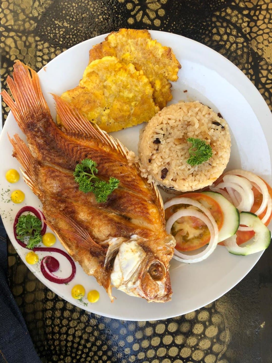 LUNES - MOJARRA FRITA